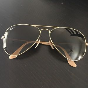 Ray-Ban Classic Aviator Sunglasses